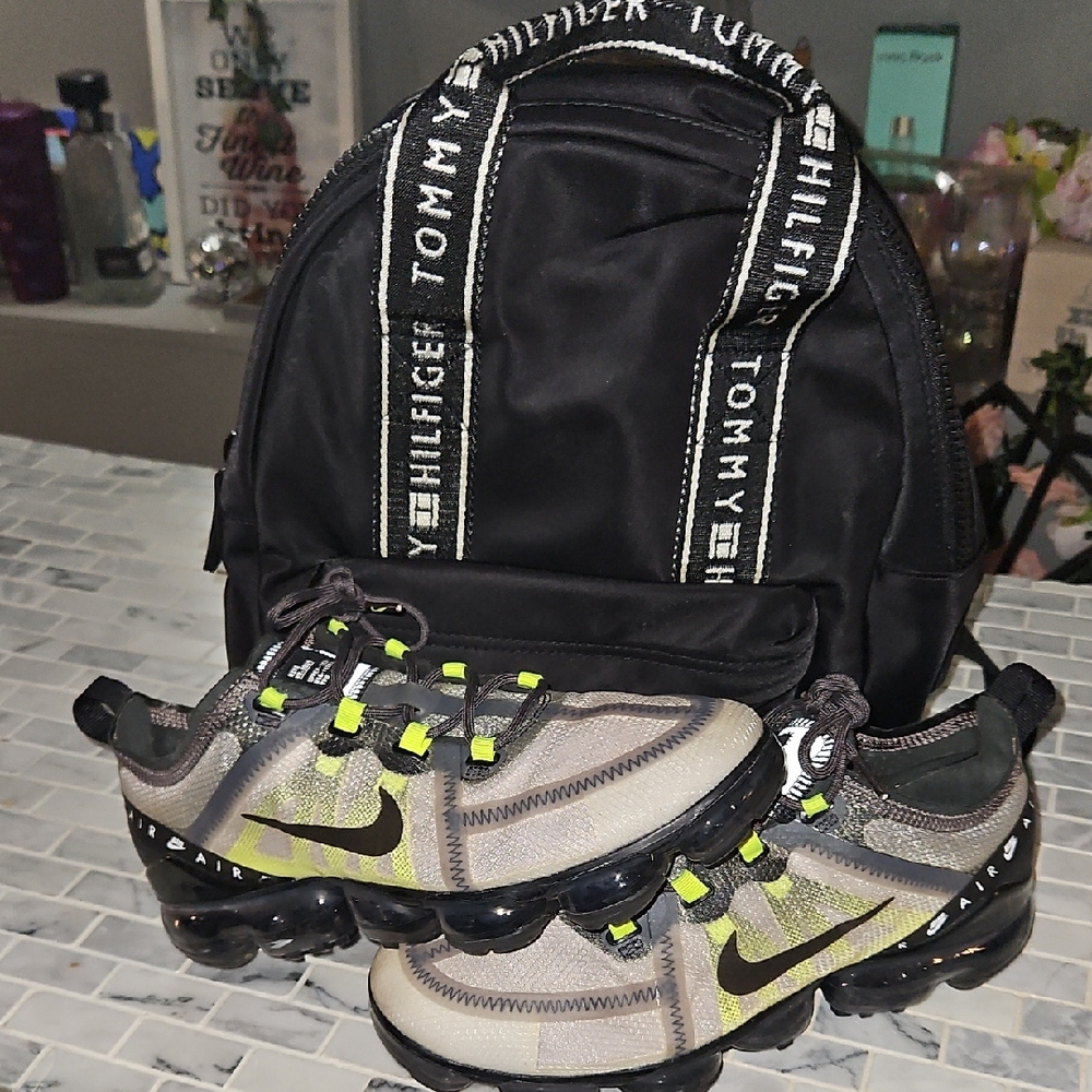 Tommy Hilfiger Black Bag ONLY..shoes Listed As Well..make Me An Offer